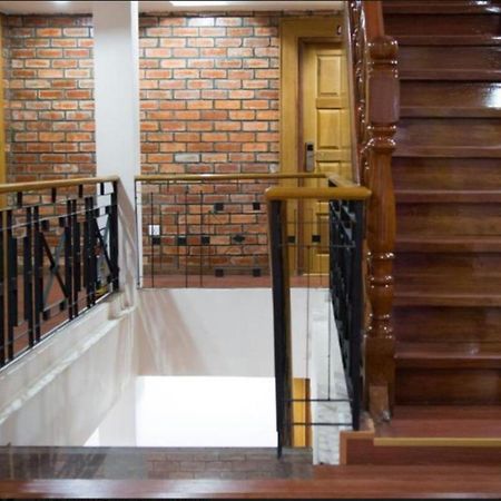 Hotel Bahosi Yangon Luaran gambar
